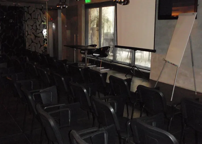 名居酒店 3* 普罗夫迪夫