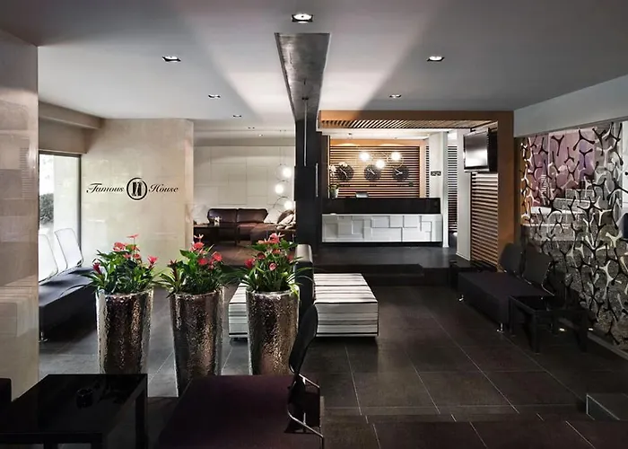 名居酒店 酒店 3*