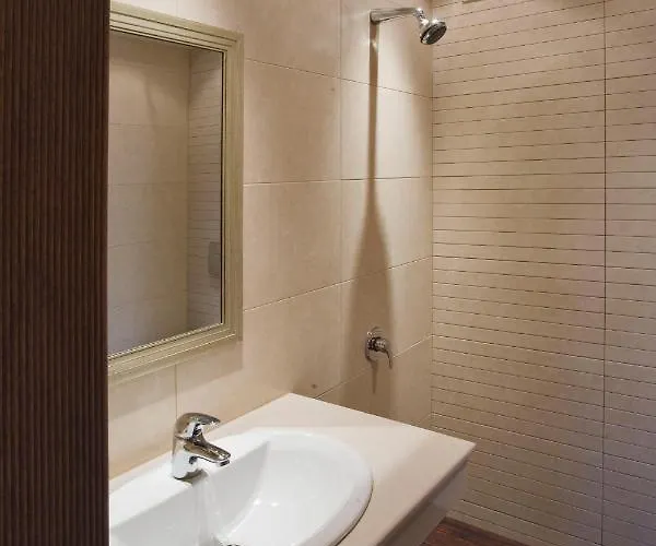 名居酒店 普罗夫迪夫