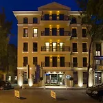 Хотел Famous House Пловдив