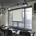Famous House Хотел 3*